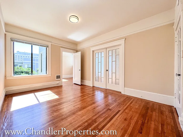 1451 Sacramento St — Photo 4