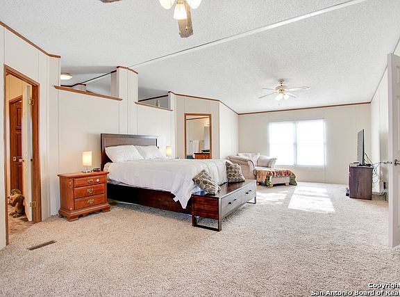 2nd image of 705 Live Oak Dr