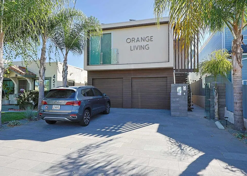 455 Orange Ave #B