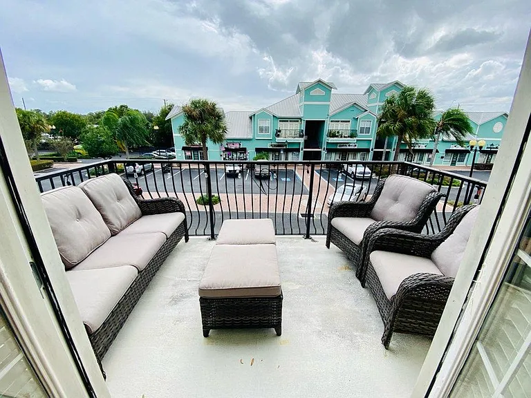 2804 James L Redman Pkwy #101 — Photo 3