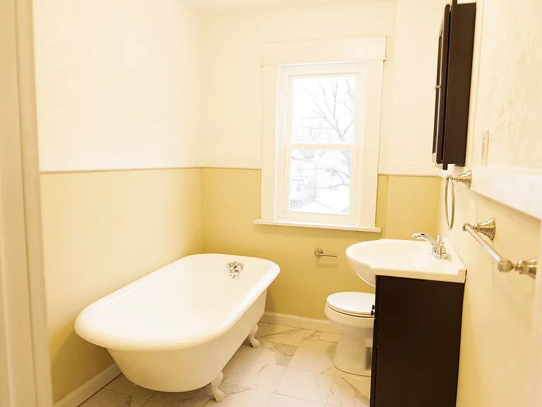 48 Gates St #1 — Photo 16
