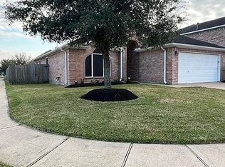 12602 Rio Comal Ln, Rosharon, TX 77583