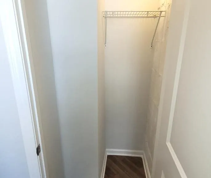 7606 N Paulina St #307 — Photo 9