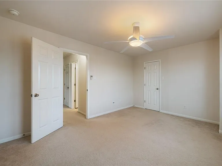 3800 Vonnegut Ct — Photo 25