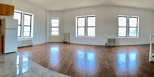 Rented by R New York