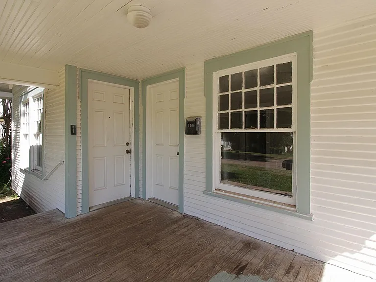 1706 McGregor Ave — Photo 3
