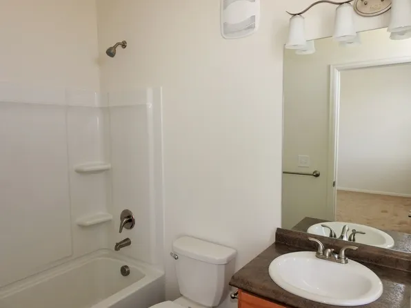 11371 Arbor St APT K105, Longmont, CO 80504