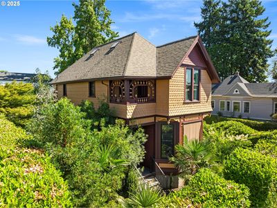 1235 SE Clinton St, Portland, OR, 97202