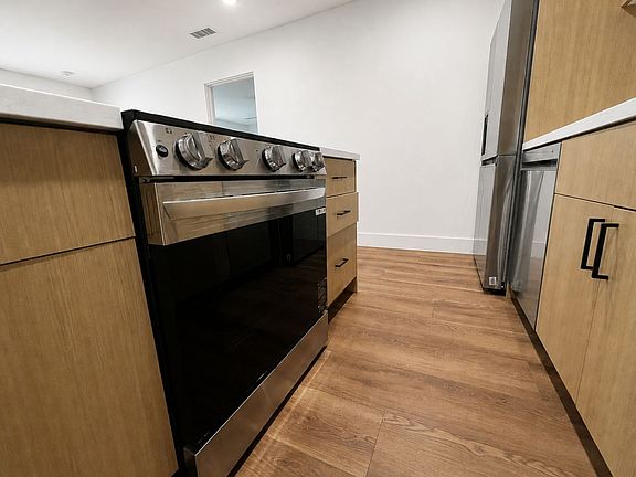 Dishwasher and Oven/Stove
