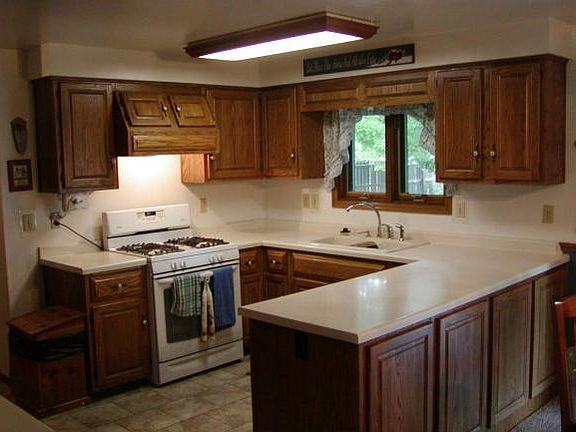 2nd image of 2117 Nellie Ln