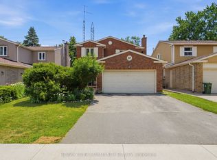 37 Longbow Sq, Toronto, ON M1W 2W6