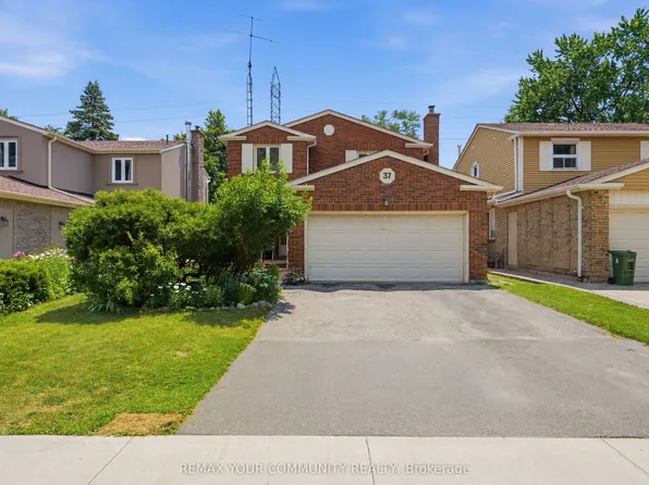 37 Longbow Sq, Toronto, ON M1W 2W6