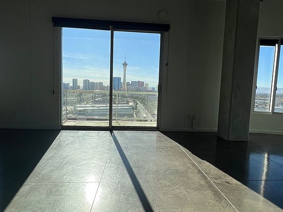 5th image of 900 S Las Vegas Blvd #905