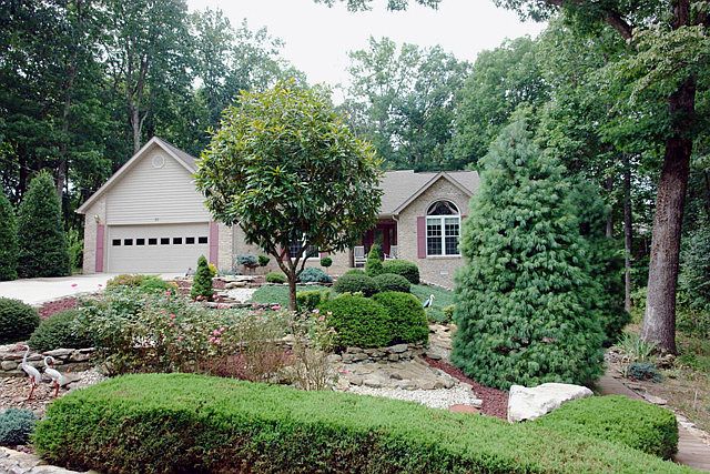 1st image of 22 Oakcrest Cir