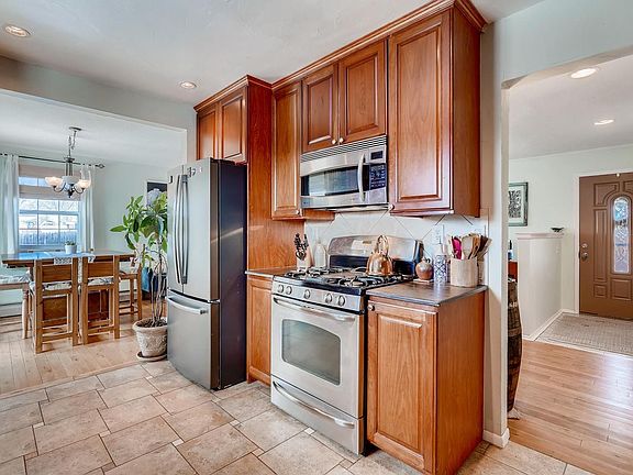 2nd image of 5440 W 3rd Ave