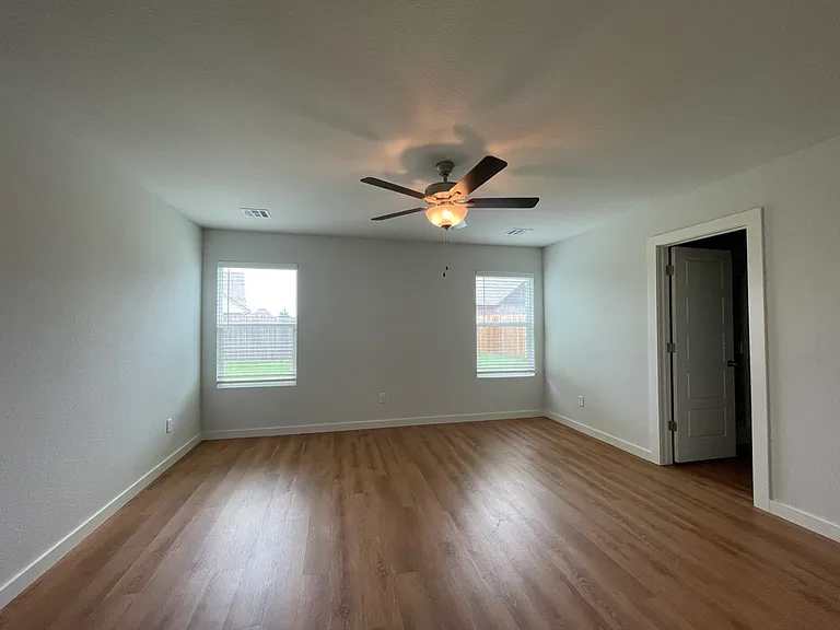 12451 S Norwood Ave E — Photo 7