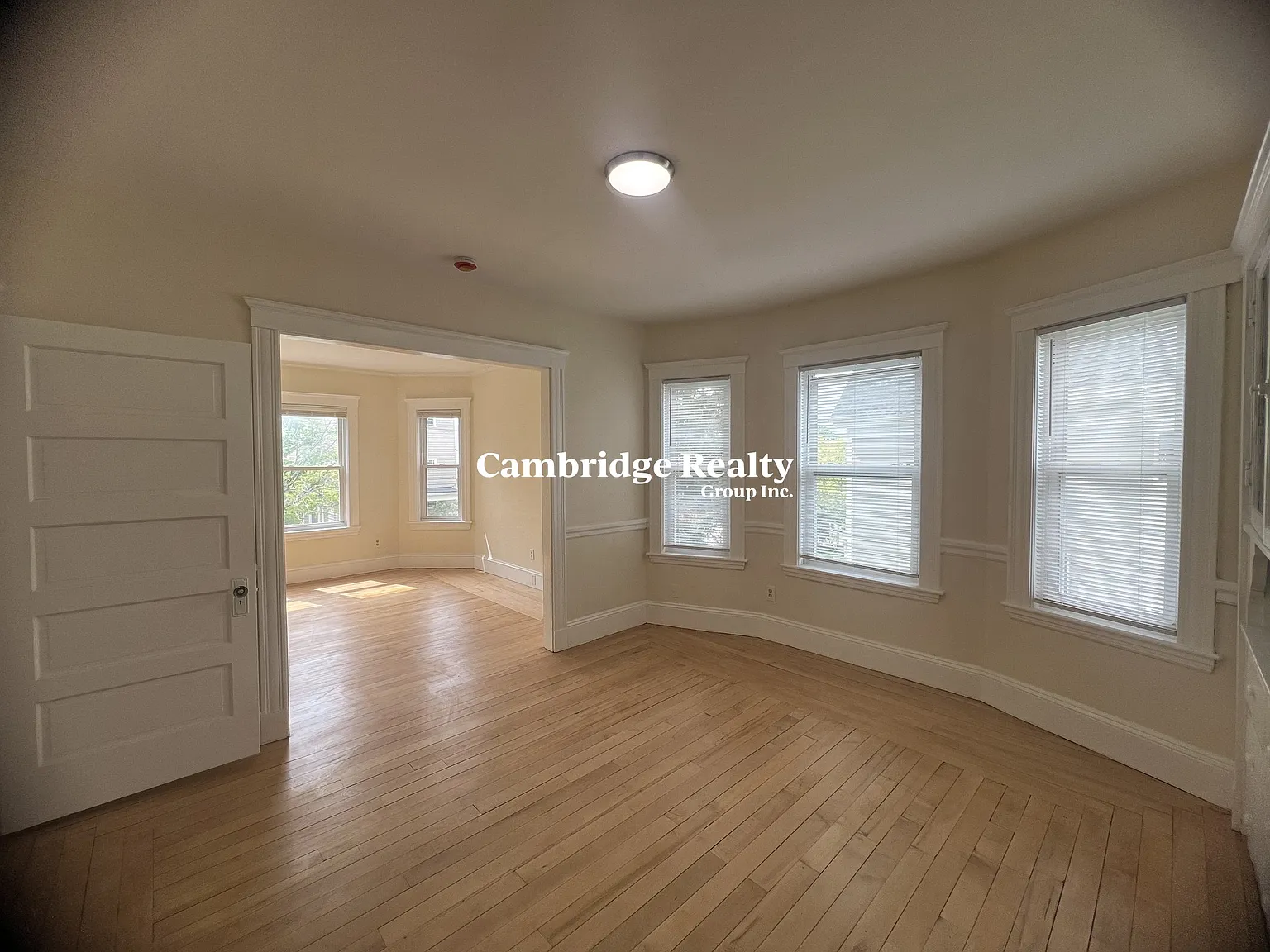 3 bed, 1.0 bath, $3,500 — Photo 3