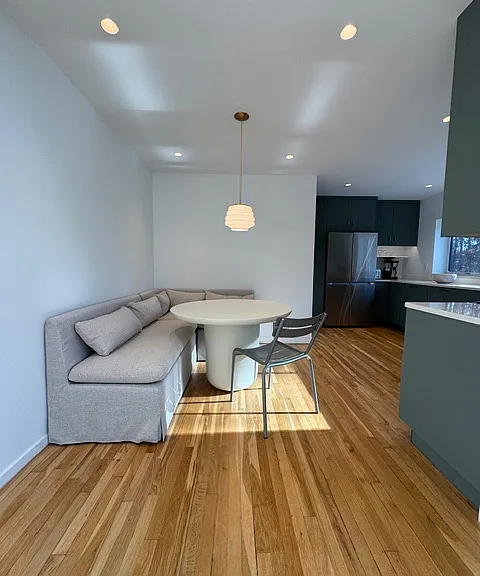14 Park Cir — Photo 10