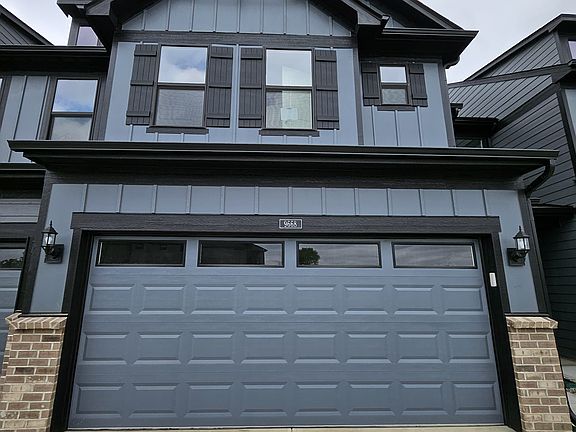 3rd image of 9668 Oleander Dr