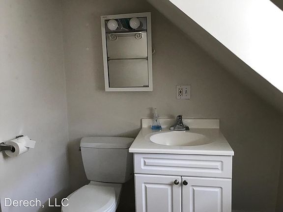 5th image of 2536 W Carmen Ave Fl 3rd