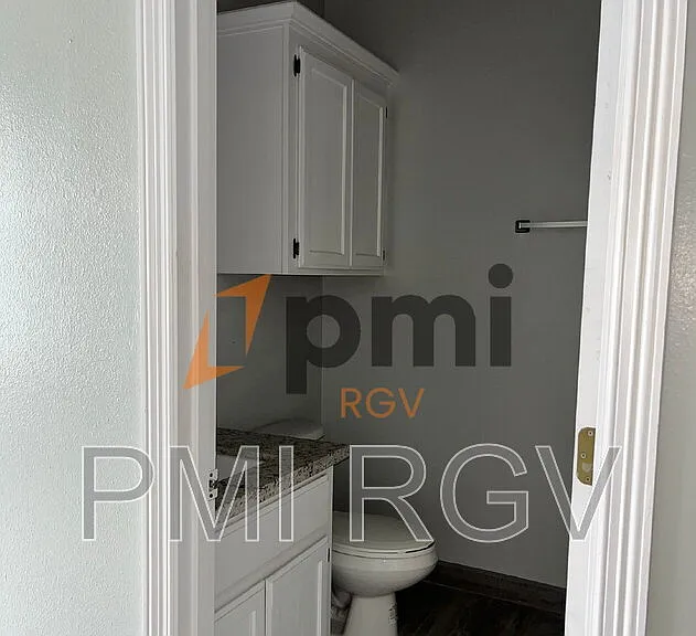 205 Baltic Ave #UNITC — Photo 13