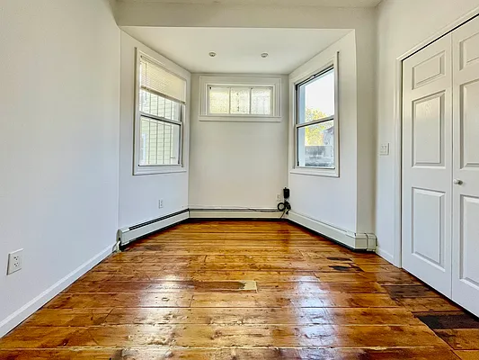 Rented by Oxford Property Group | media 13