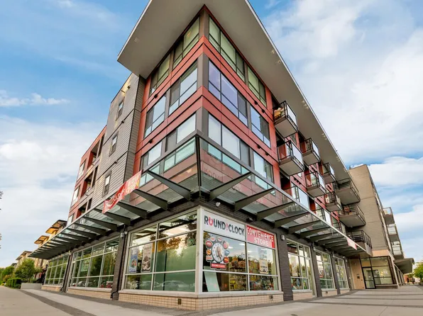 18811 72nd Ave #214, Surrey, BC V4N 1M9