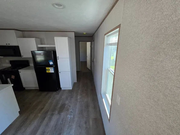 304 Landrey Dr, Vincennes, IN 47591