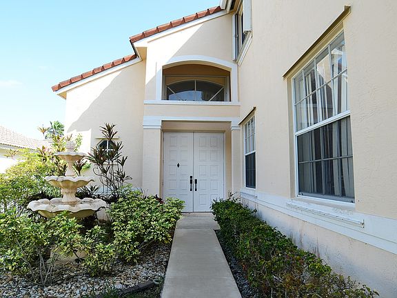 3rd image of 315 SW 191st Ave