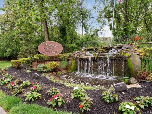 8 Dogwood Court #8, Selden, NY 11784