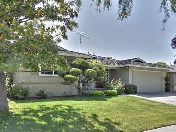 3rd image of 1701 Elwood Dr