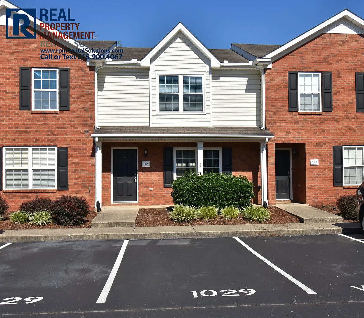 Wonderful 2bd 2.5ba townhome in highly desirable Blackman area! — Photo 1