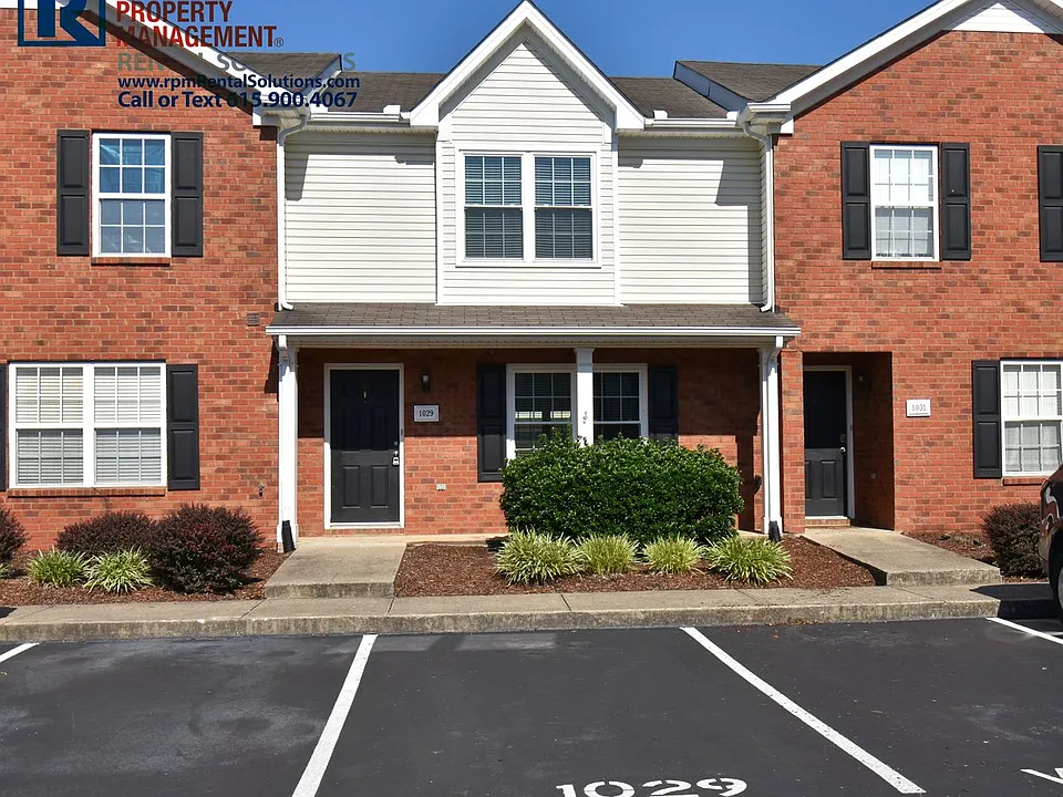 1029 Wolves Den Pl