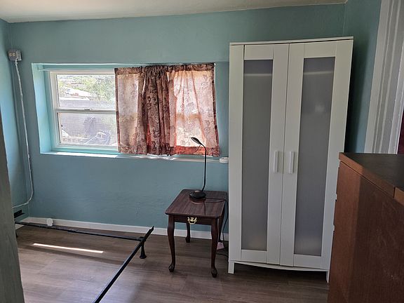 3rd image of 130 S Westmoreland Ave #6