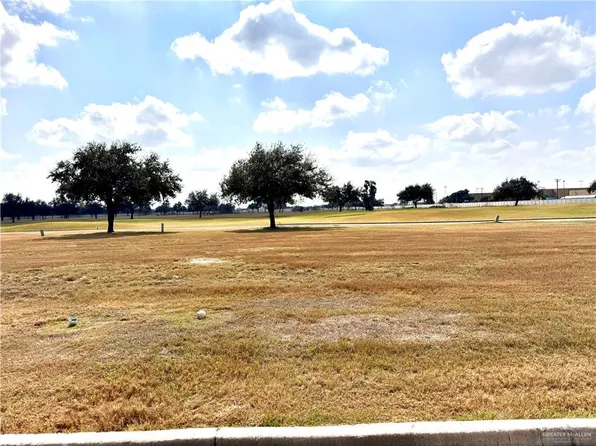 3204 Fairway Dr, Edinburg, TX 78542