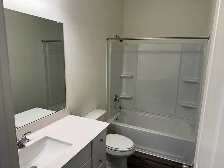 309 Plateau St — Photo 13