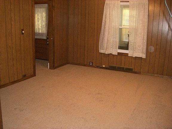 5th image of 2212 13th Ave