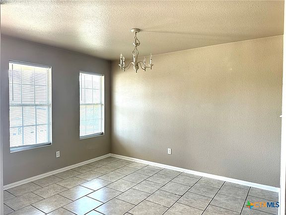 4th image of 4105 Thunder Creek Dr
