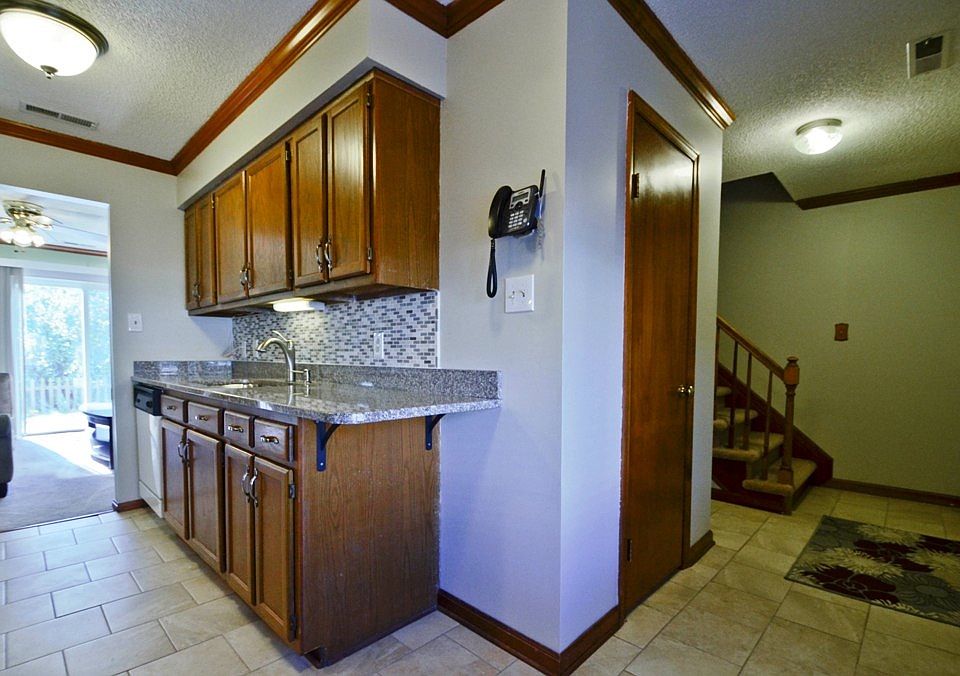 1st image of 4637 Merrimac Ln