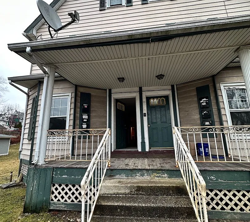 Madison Ave 914-916 - For Sale