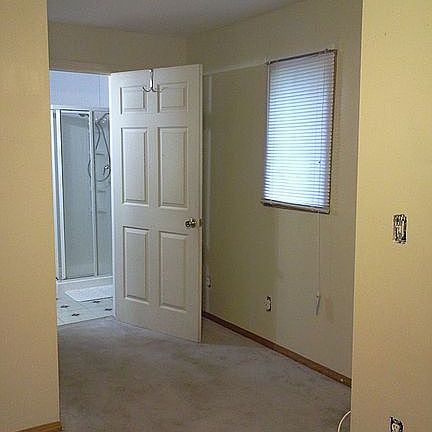 3rd image of 1210 Lincoln Dr