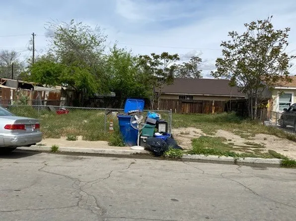 904 Curtis Dr, Bakersfield, CA 93307
