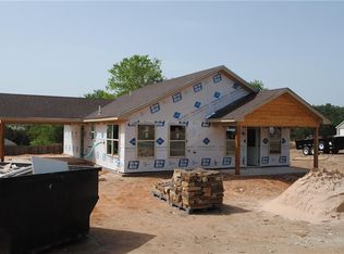 2207 Pedernales Ct, Granbury, TX 76048