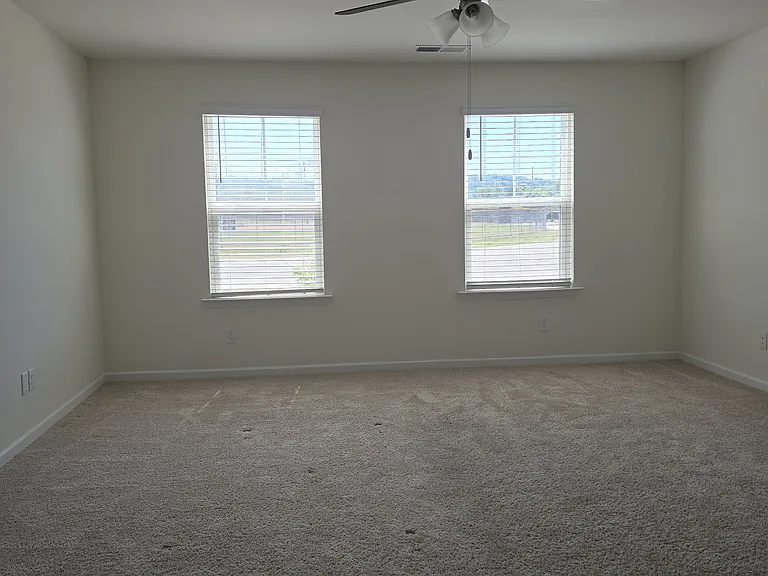 2075 Tournament Dr — Photo 13