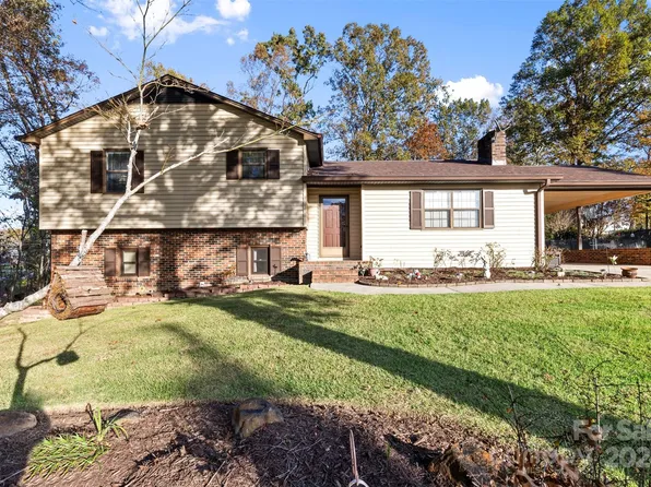 1271 Pearl Dr, Cherryville, NC 28021