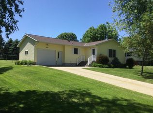 503 Eastview Dr, Sauk Centre, MN 56378