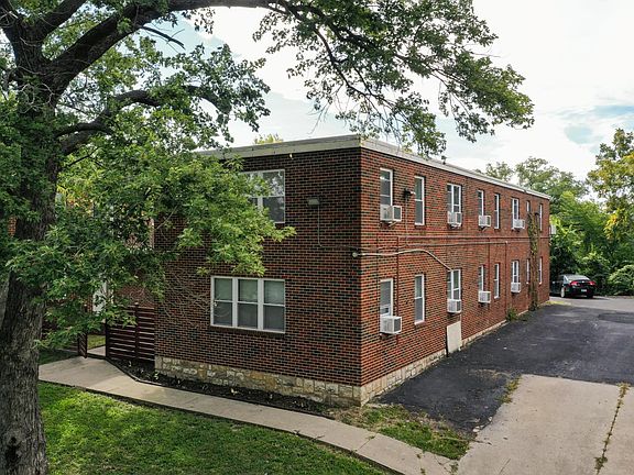 5th image of 1613 Everett Ave APT 10