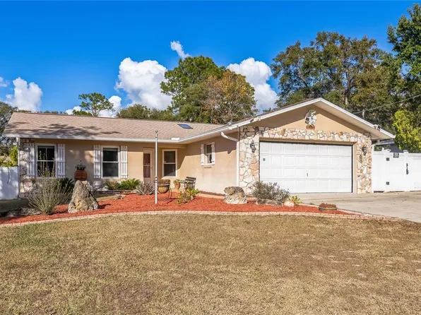 416 Poplar St, Inverness, FL 34452