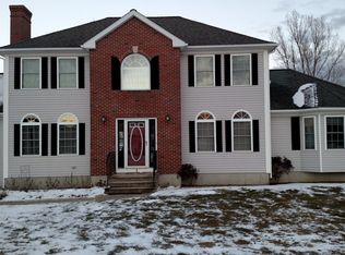 1 Muskett Dr, Templeton, MA 01468