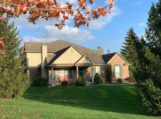 202 Commons Ct, Saline, MI 48176
